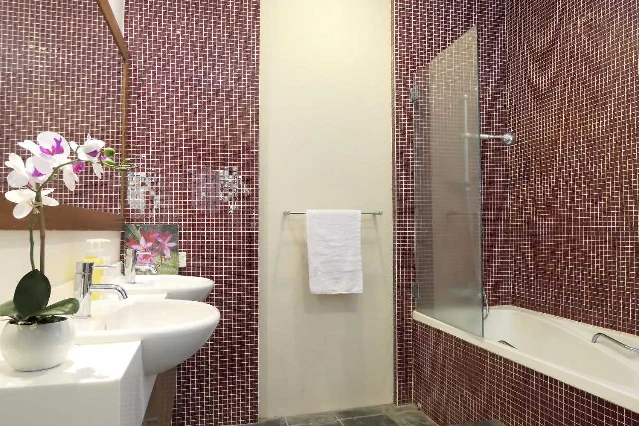 Amaris Villas George Town